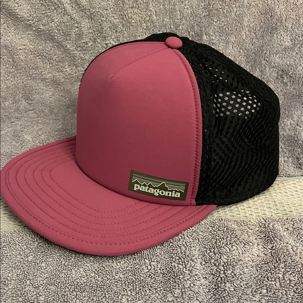 Patagonia Fuchsia purpleish and Black Mesh Cap - Picture 1 of 12